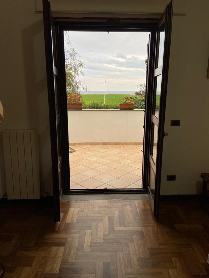 Villa Rosella appartamento 2 - con piscina - 150 m dal mare Casa Margherita Esterno foto
